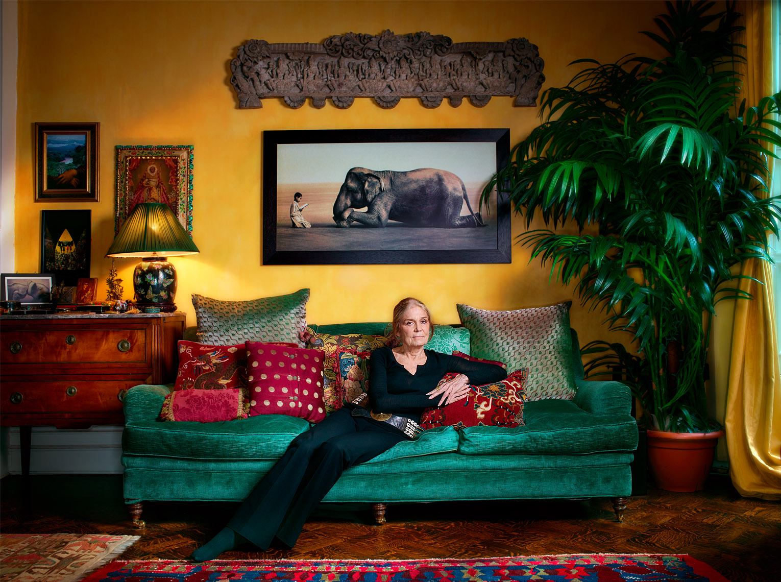 gloria_steinem_couch_NEW